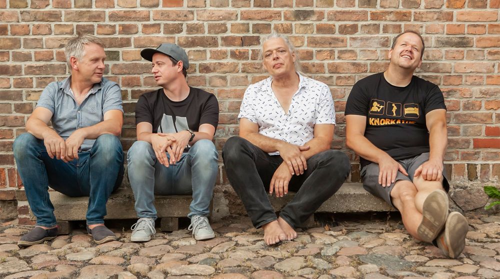 2025_11_grosses_handgemenge